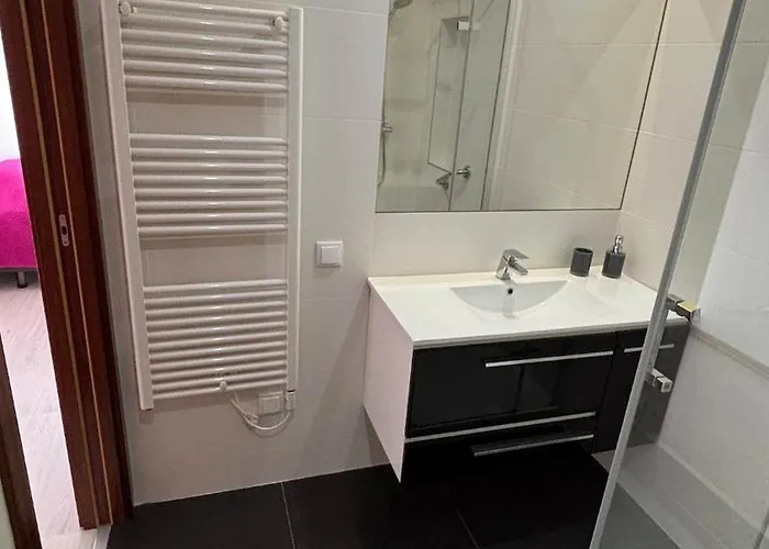 Grand De Standing Au Coeur De La Pombal (Leiria)